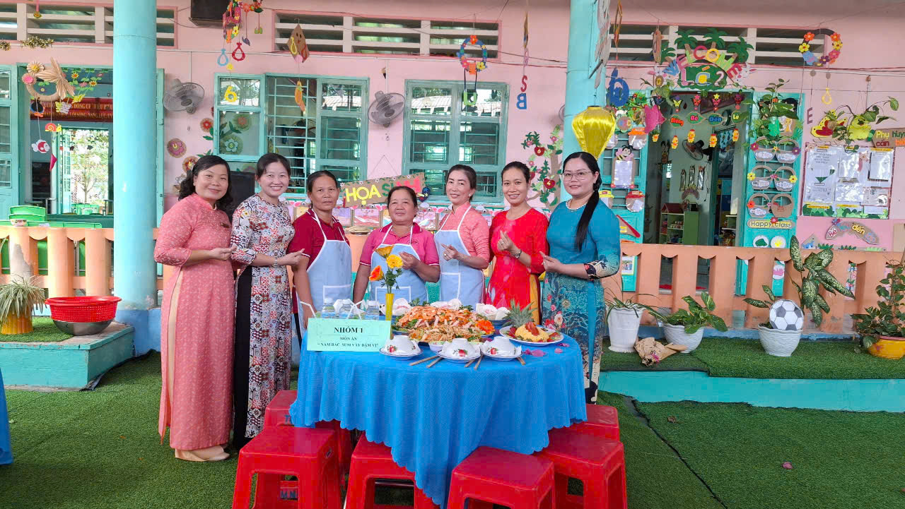 HỒNG