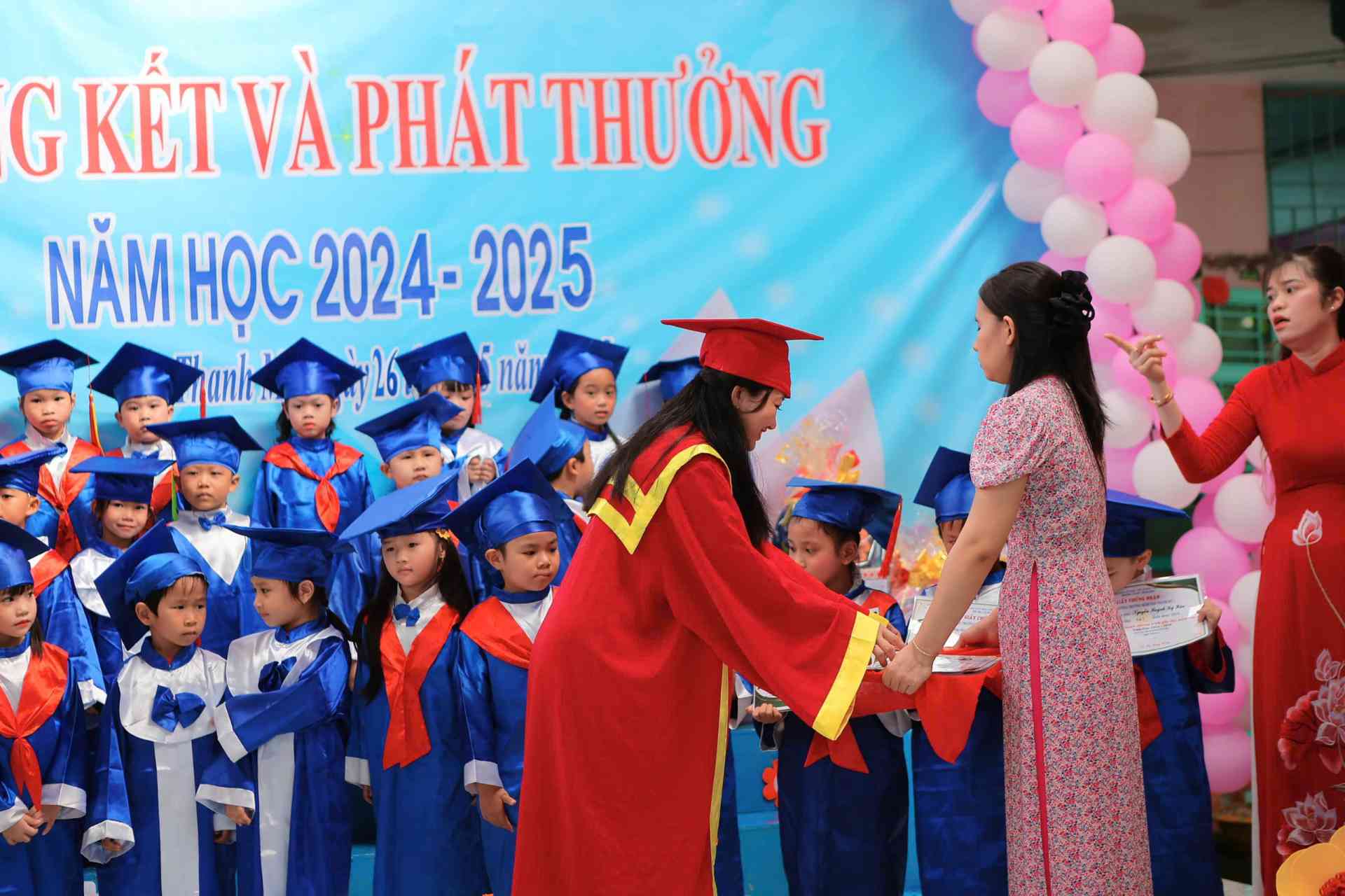 18,2 chứng nhận